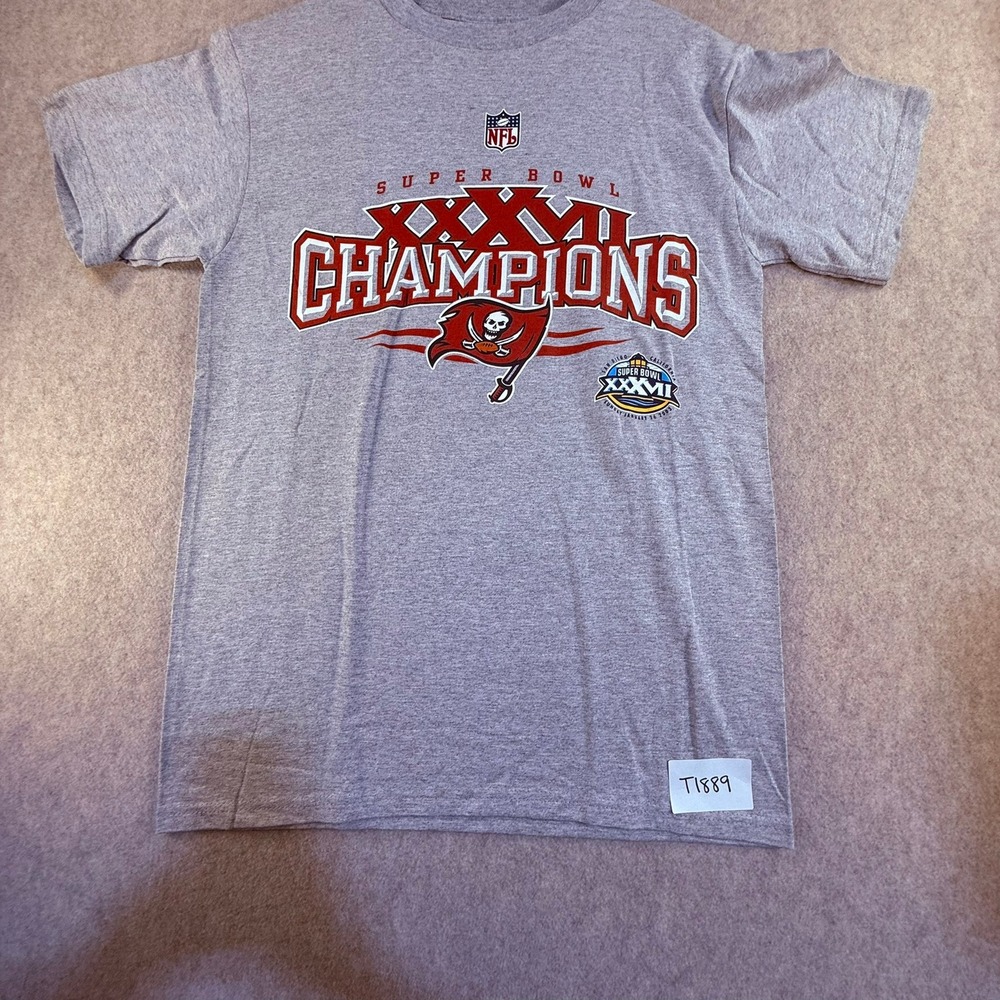 Vintage Lee Sport Tampa Bay‎ Buccaneers Super Bowl XXXVII Champions T-Shirt XL